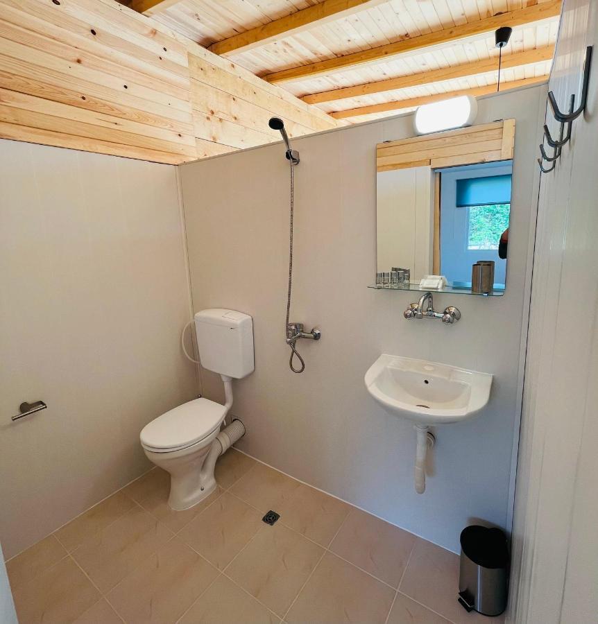 Cozyhut Бунгало Под Наем Tjernomorets Exteriör bild