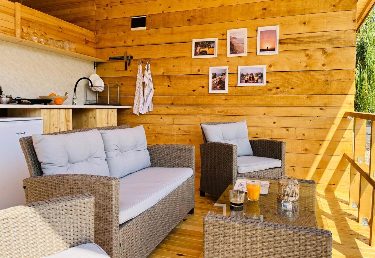 Cozyhut Бунгало Под Наем Tjernomorets Exteriör bild