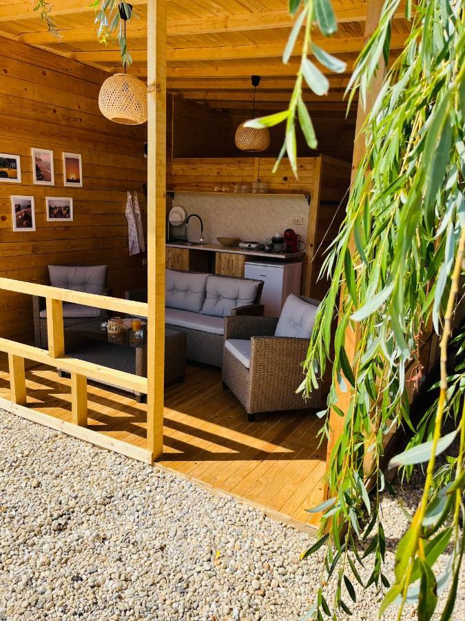 Cozyhut Бунгало Под Наем Tjernomorets Exteriör bild
