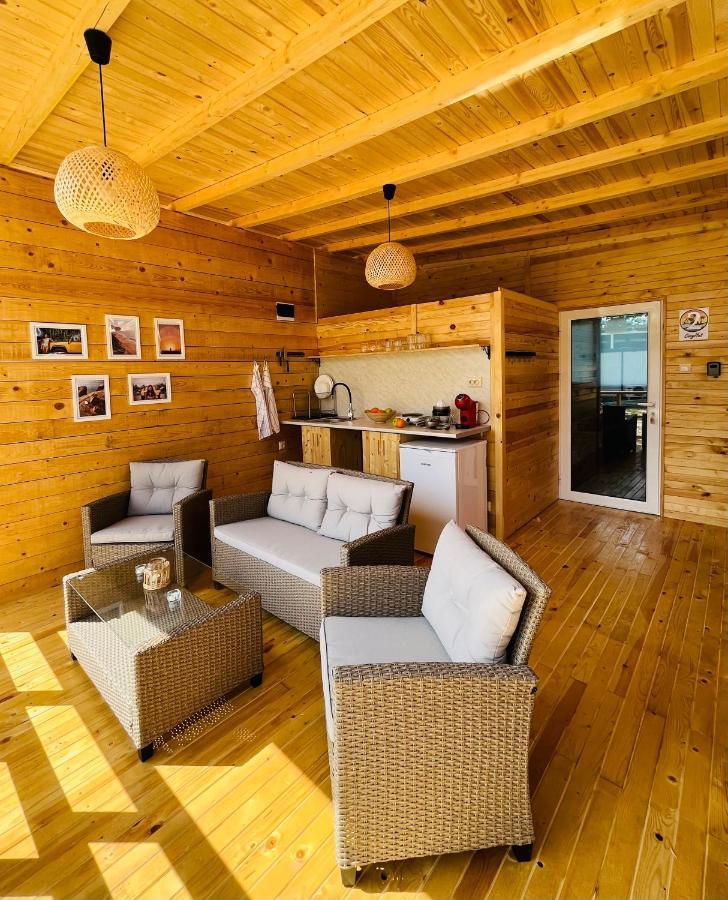 Cozyhut Бунгало Под Наем Tjernomorets Exteriör bild