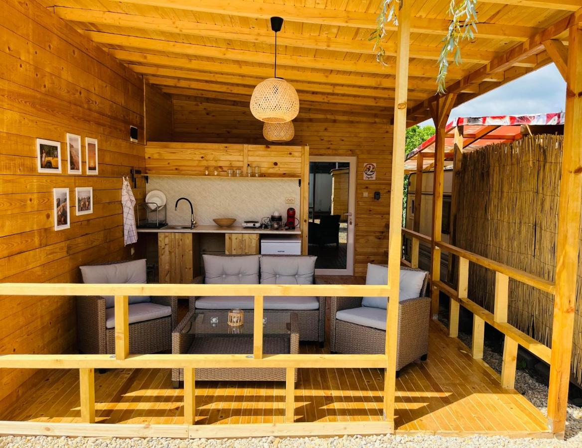 Cozyhut Бунгало Под Наем Tjernomorets Exteriör bild