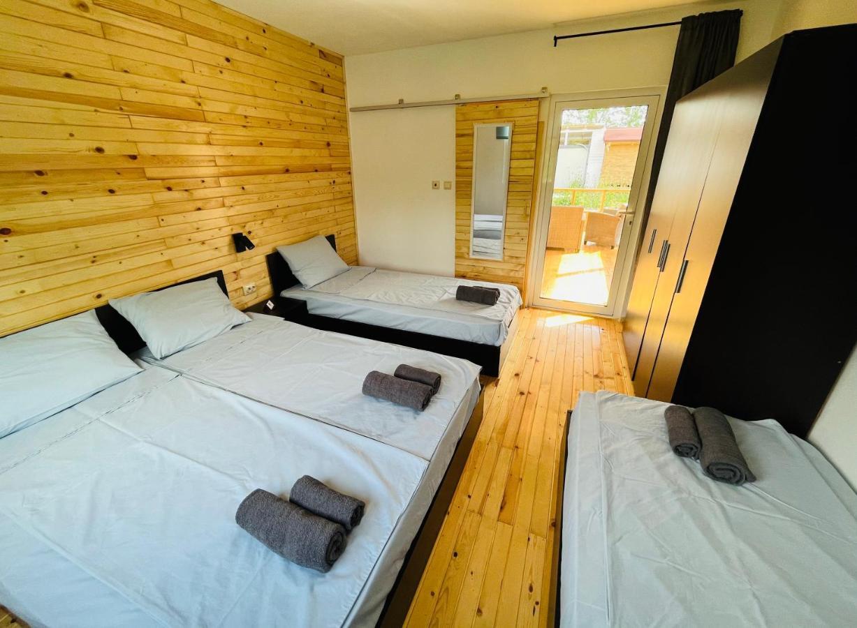 Cozyhut Бунгало Под Наем Tjernomorets Exteriör bild
