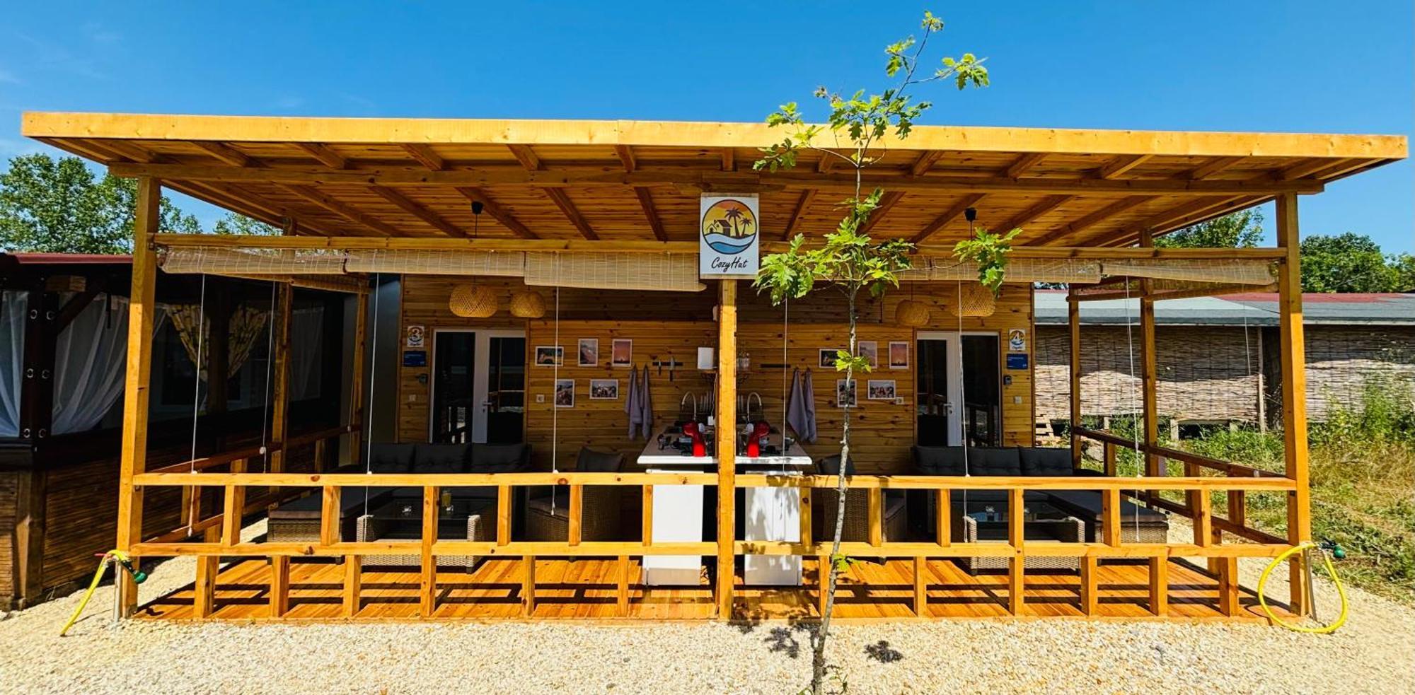 Cozyhut Бунгало Под Наем Tjernomorets Exteriör bild